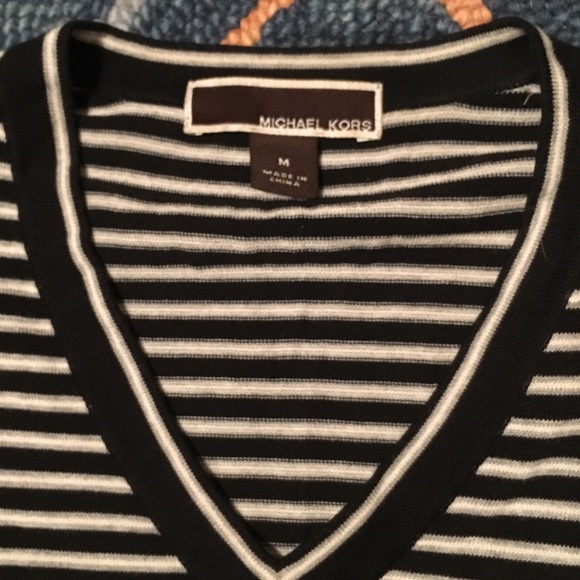 Michael Kors Striped V-Neck Men’s Sweater - Picture 3 of 4